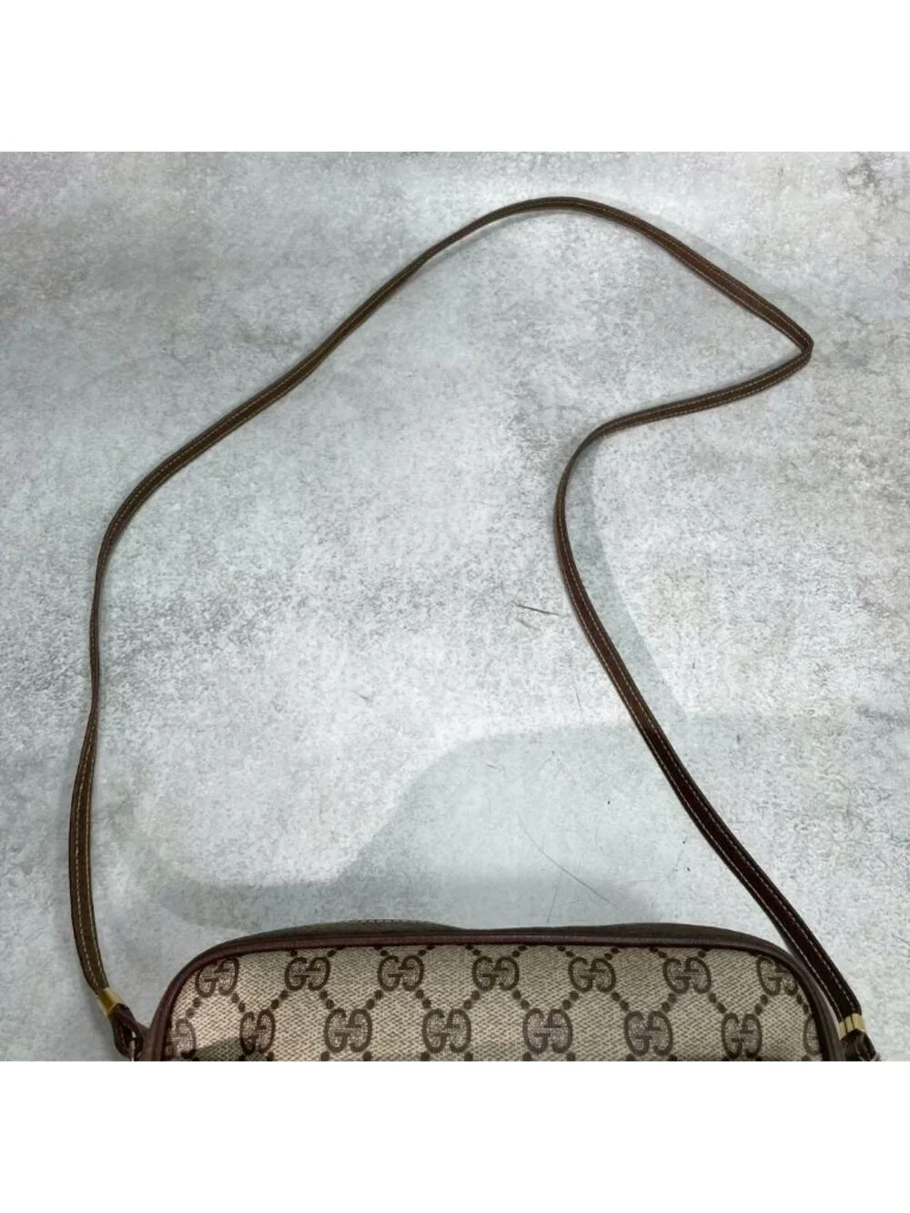 Gucci gg leather